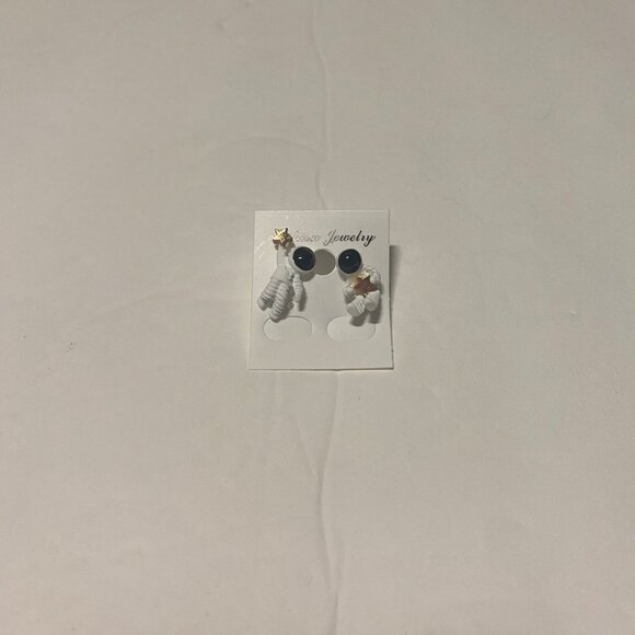 925 Sterling Sliver Asymmetric Astronaut Star Earrings Women’s Stud Spaceman - Picture 2 of 5
